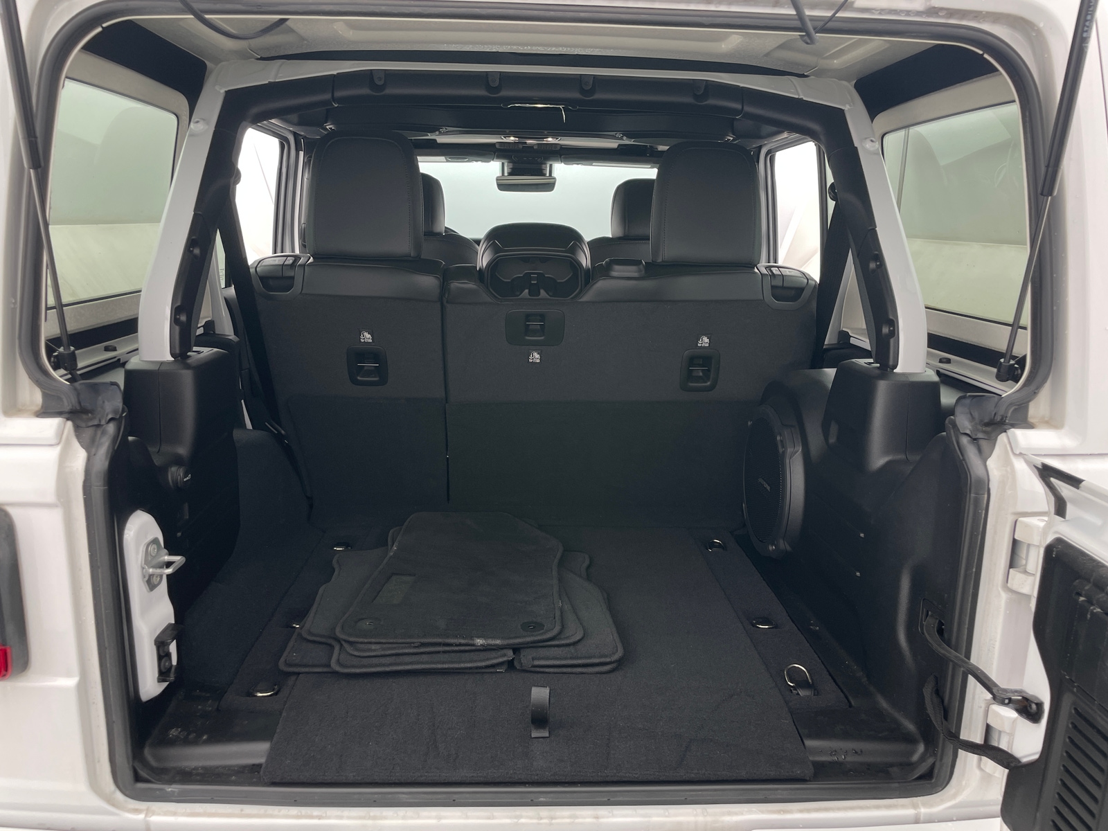 Thumbnail: 2022 Jeep Wrangler - 6