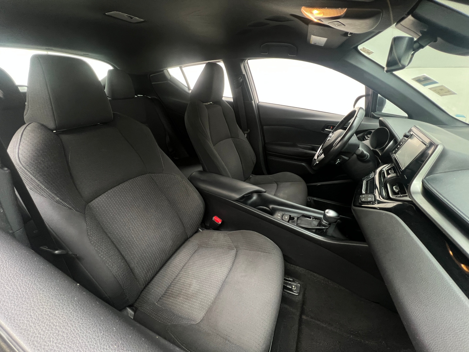 Thumbnail: 2018 Toyota C-HR - 2