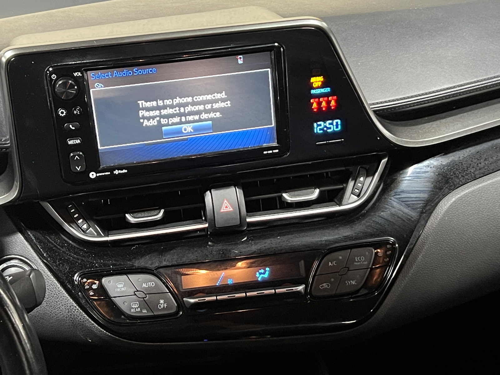 Thumbnail: 2018 Toyota C-HR - 4