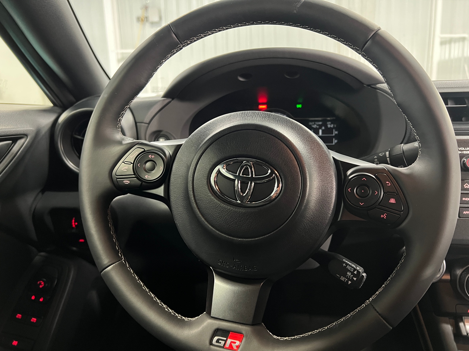 Thumbnail: 2025 Toyota GR86 - 4