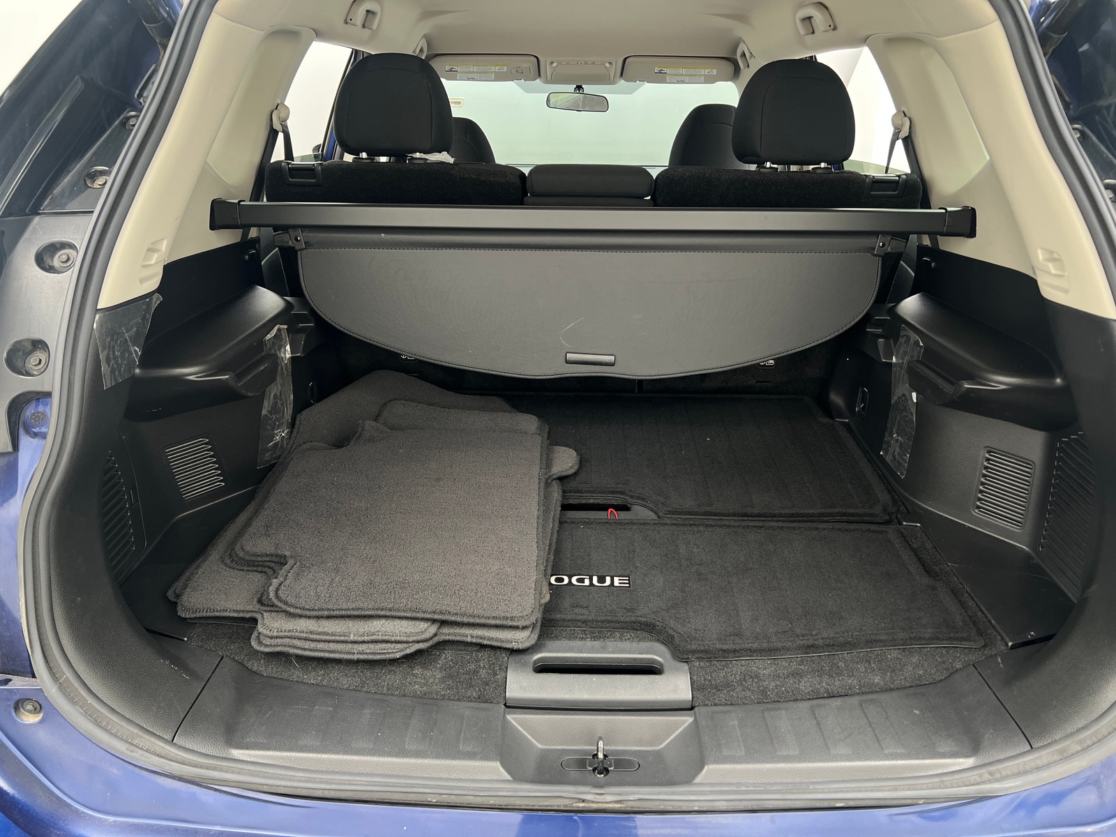 Thumbnail: 2018 Nissan Rogue - 7