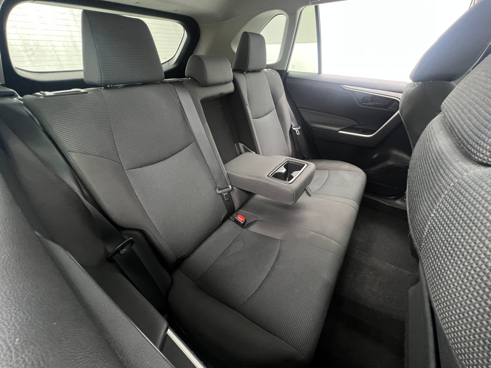 Thumbnail: 2021 Toyota RAV4 - 6