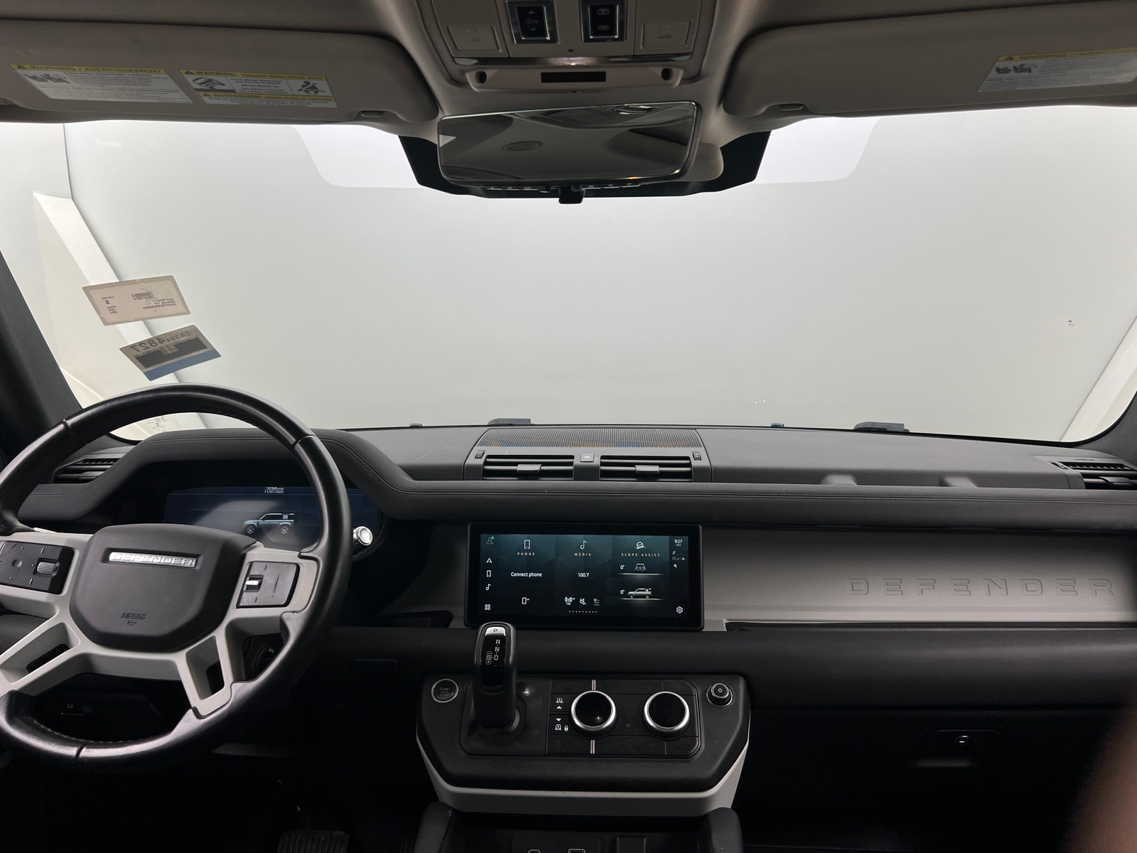 Thumbnail: 2021 Land Rover Defender - 2