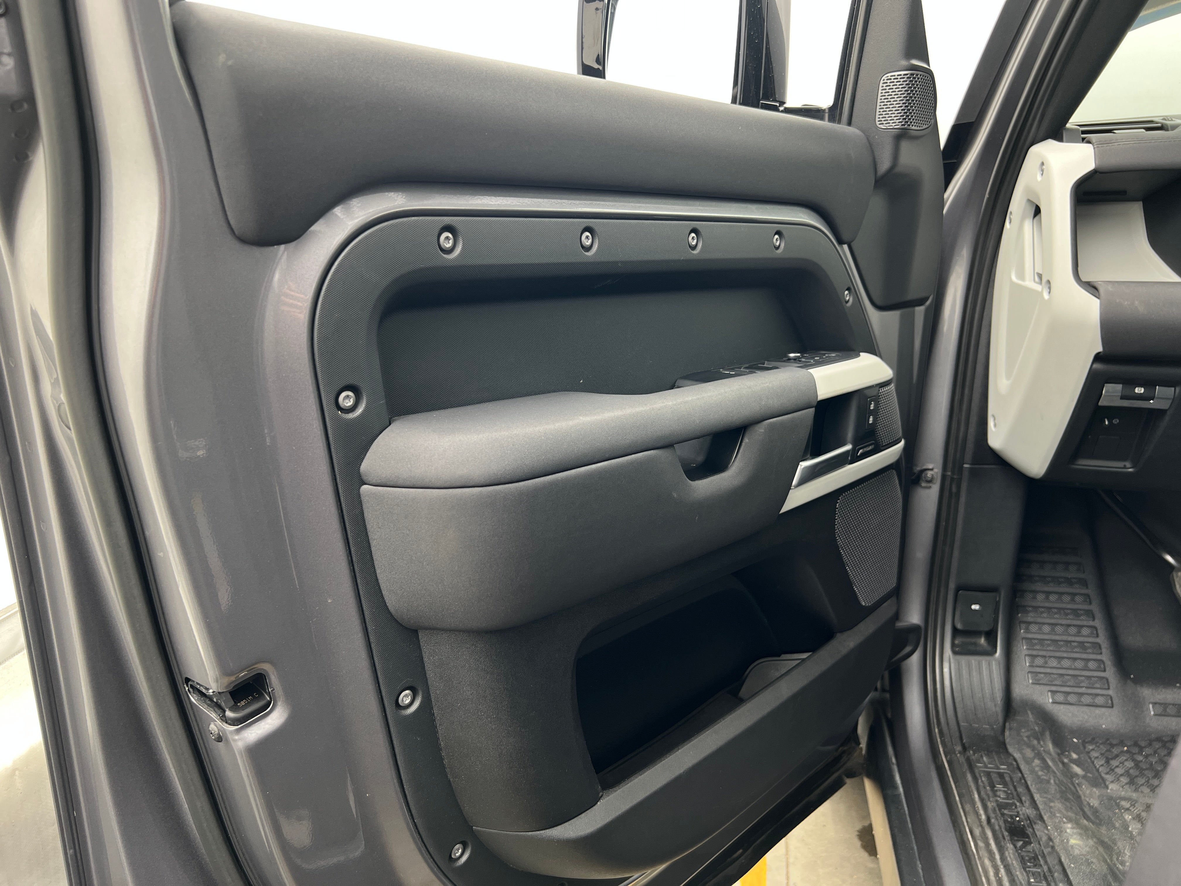 2021 Land Rover Defender