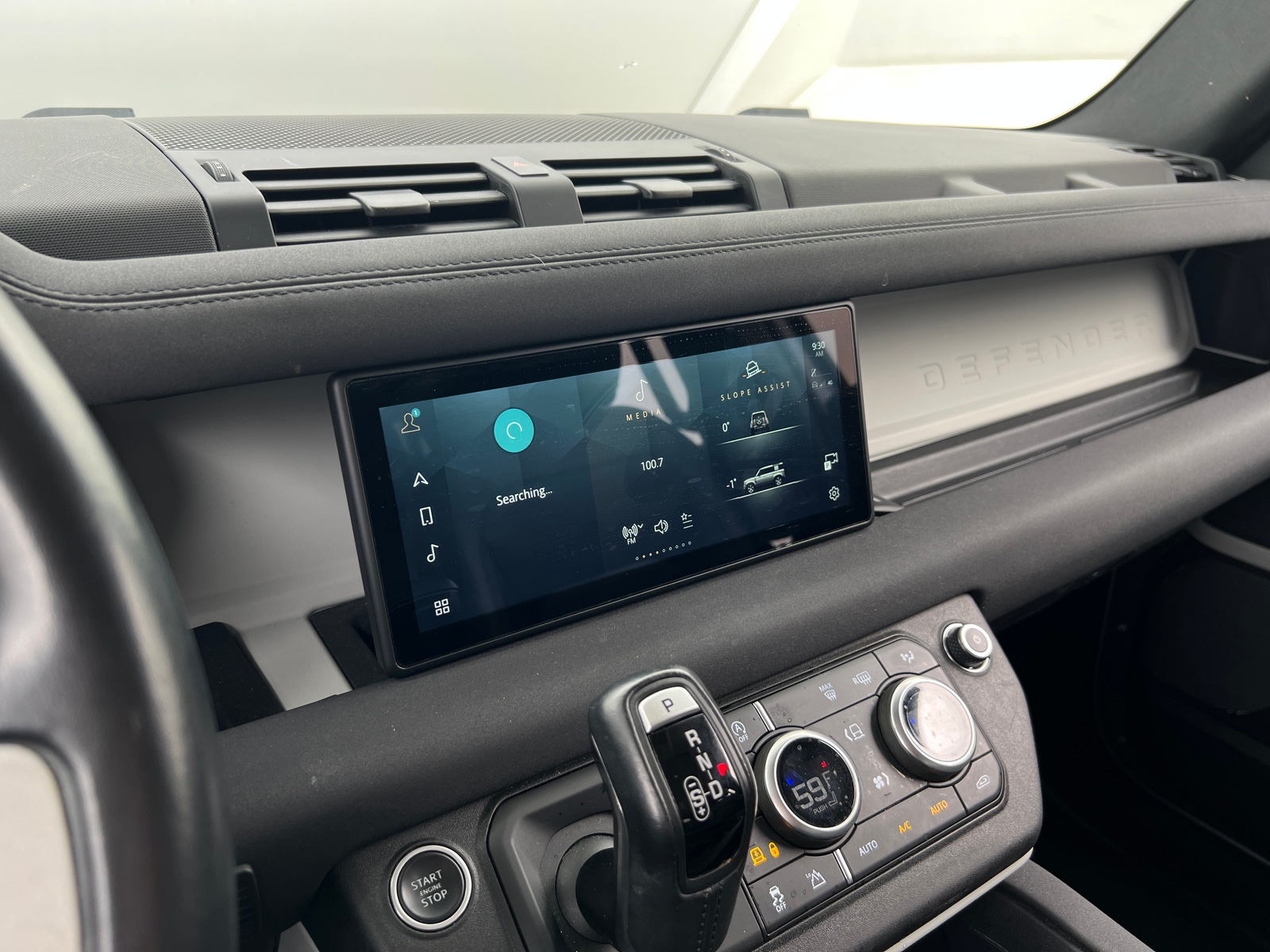 Thumbnail: 2021 Land Rover Defender - 3