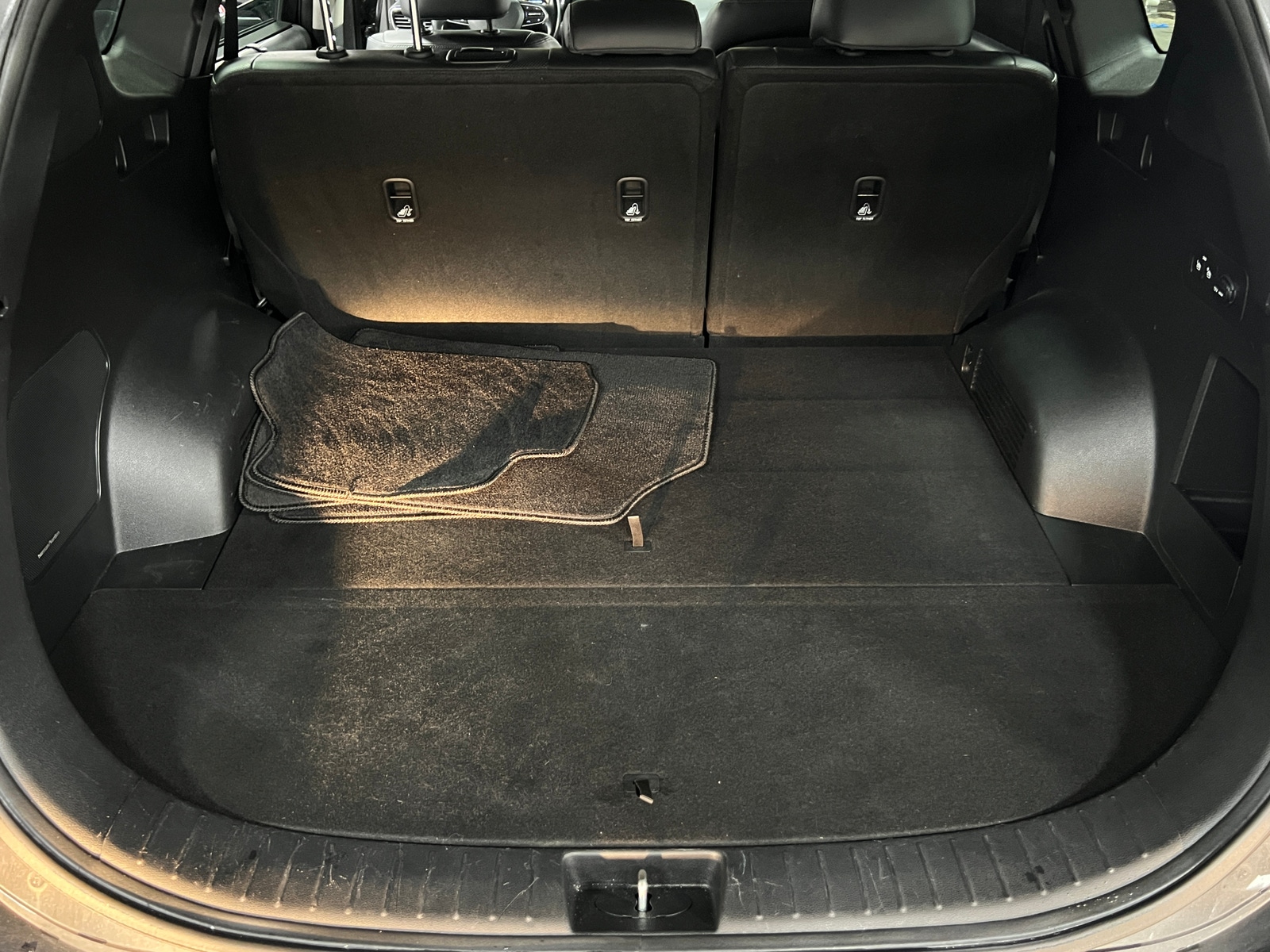 Thumbnail: 2022 Hyundai Santa Fe - 6