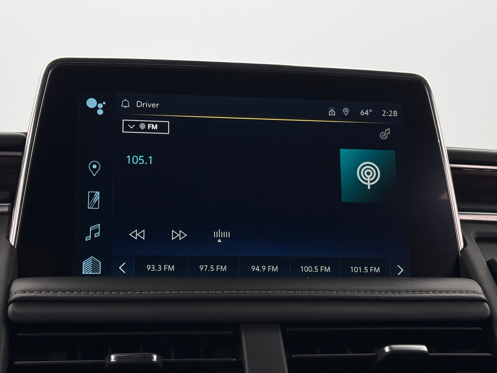 Thumbnail: 2023 Chevrolet Suburban - 3