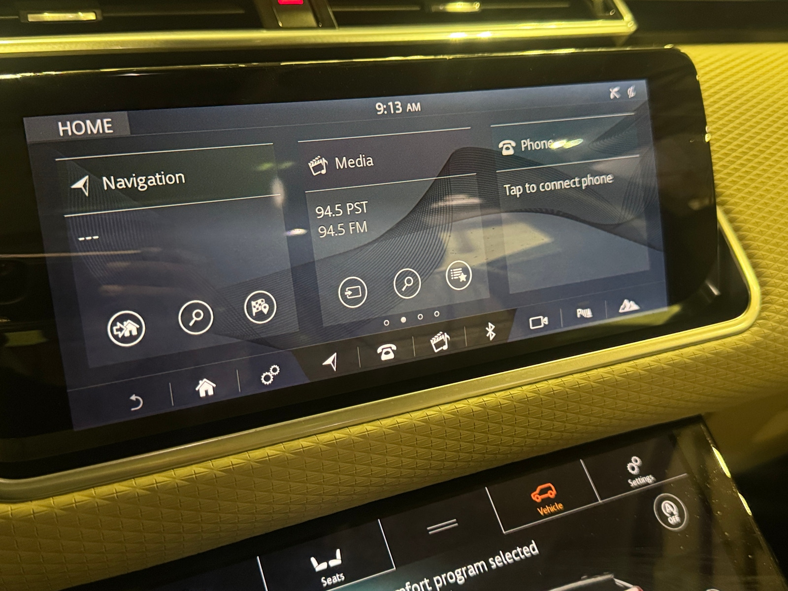 Thumbnail: 2018 Land Rover Range Rover Velar - 3