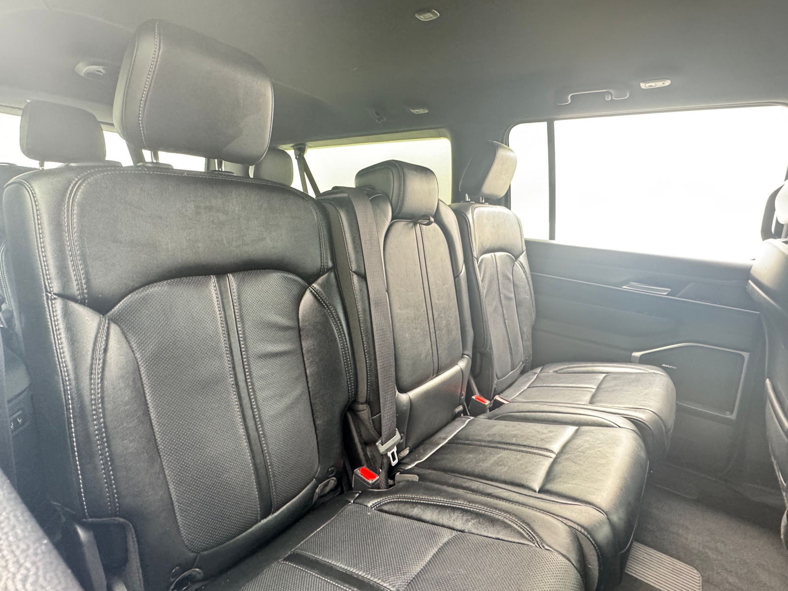 Thumbnail: 2024 Jeep Wagoneer - 5