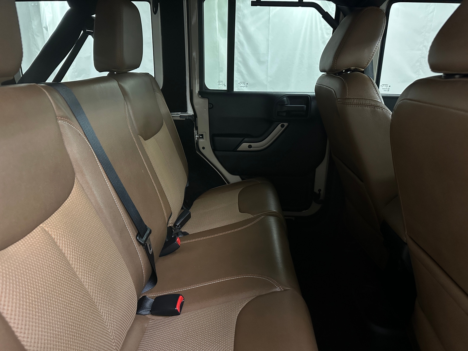 Thumbnail: 2016 Jeep Wrangler - 5