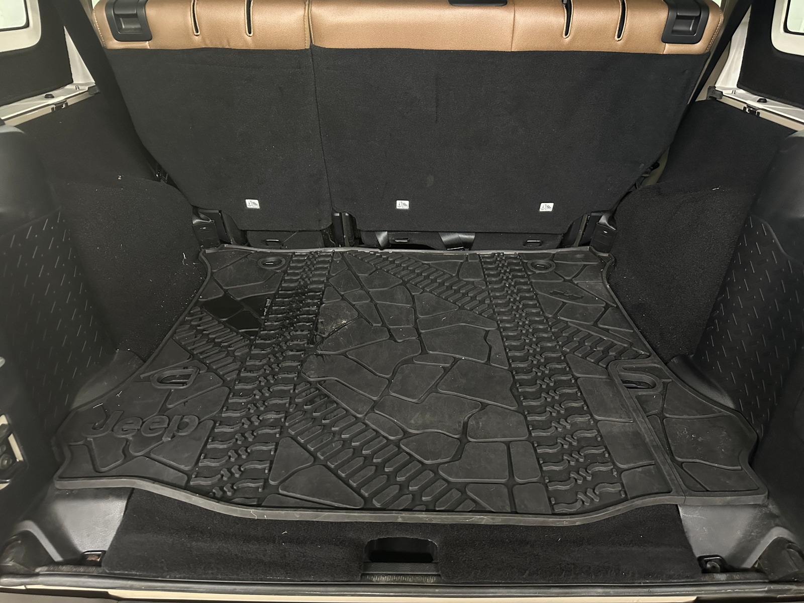 Thumbnail: 2016 Jeep Wrangler - 6