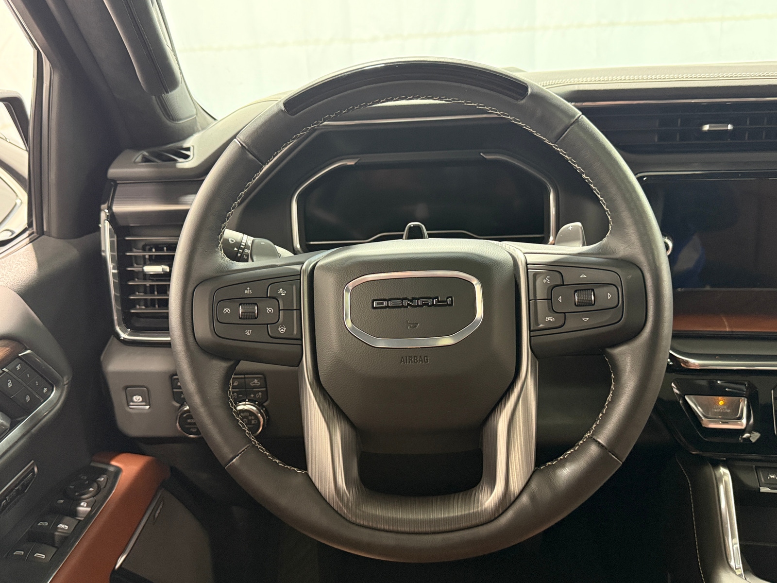 Thumbnail: 2025 GMC Sierra 1500 - 4