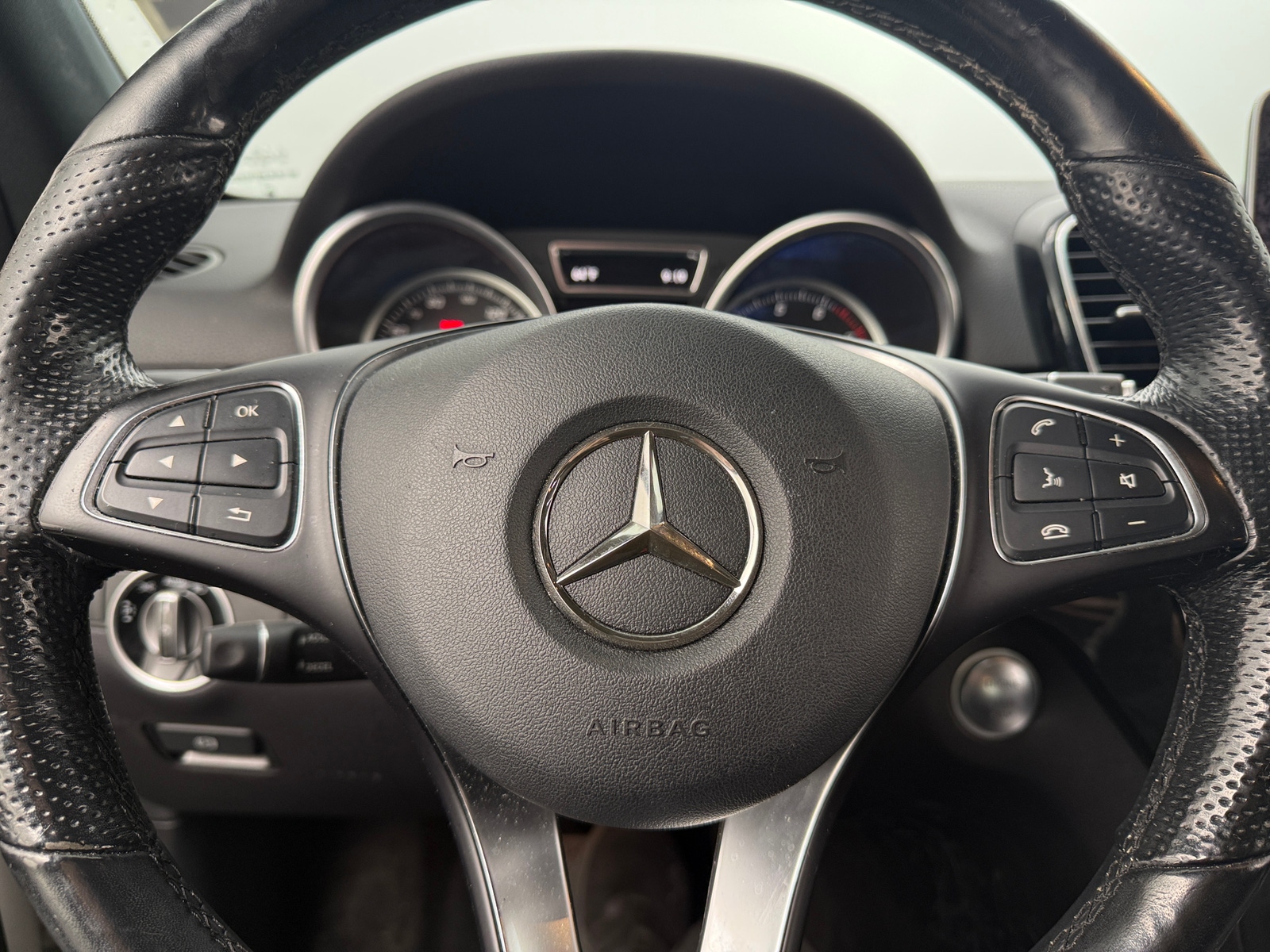 Thumbnail: 2018 Mercedes-Benz GLE - 4