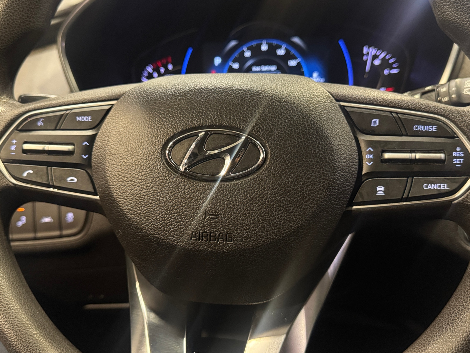 Thumbnail: 2020 Hyundai Santa Fe - 5