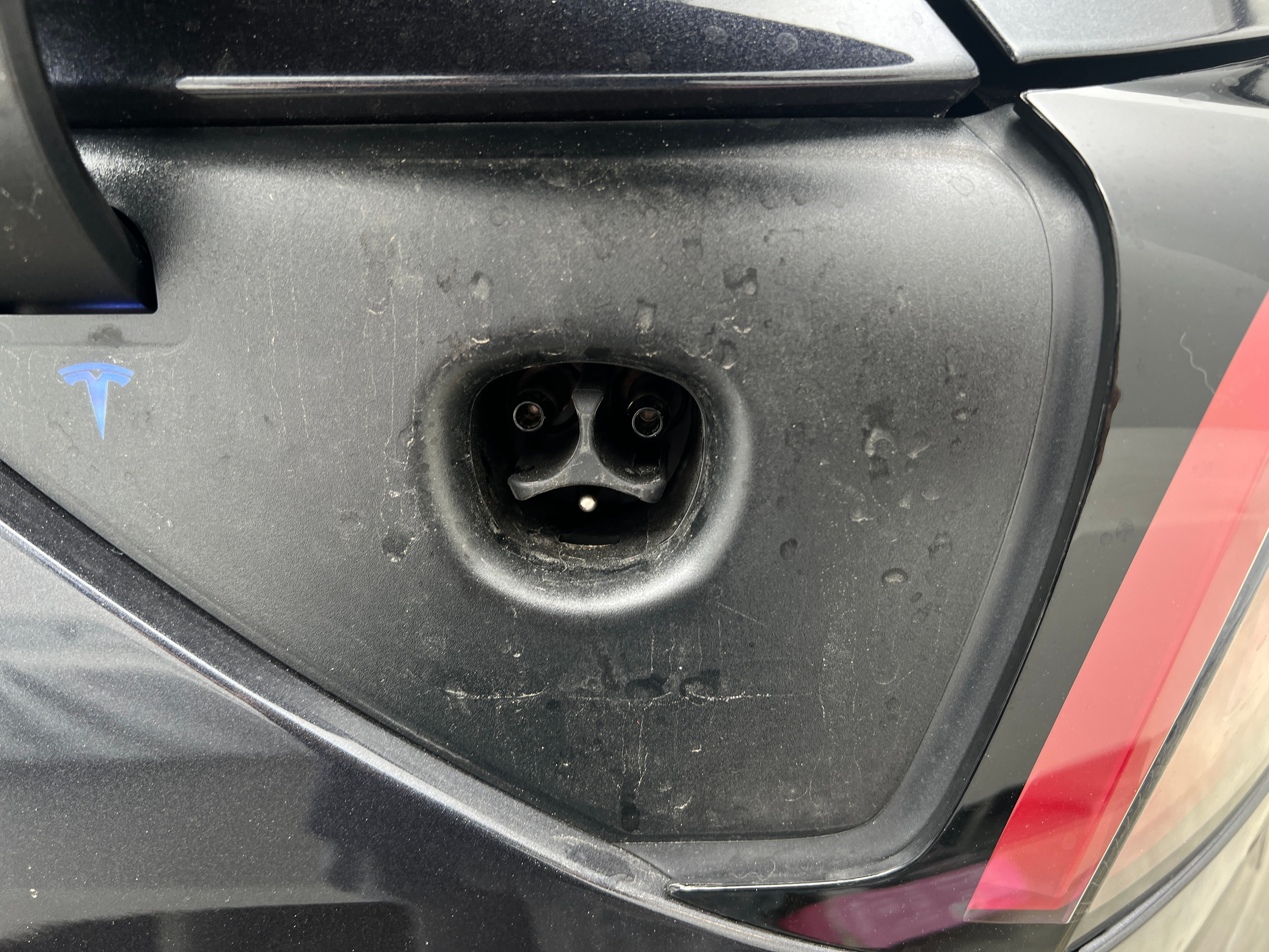 Used 2025 Tesla Model Y Long Range with VIN 7SAYGDED9SF264570 for sale in Northfield, Minnesota