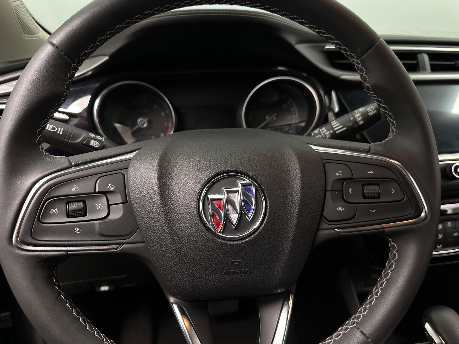 Thumbnail: 2022 Buick Encore GX - 5