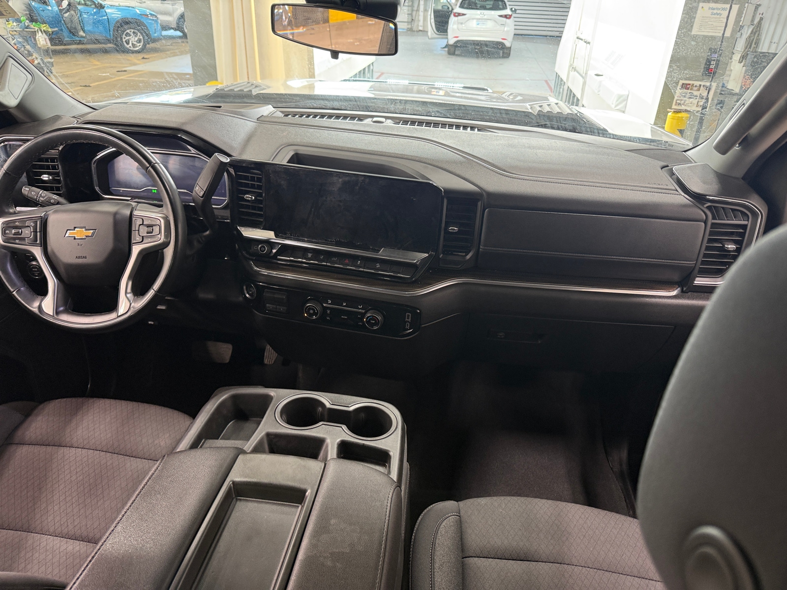 Thumbnail: 2024 Chevrolet Silverado 2500 - 3