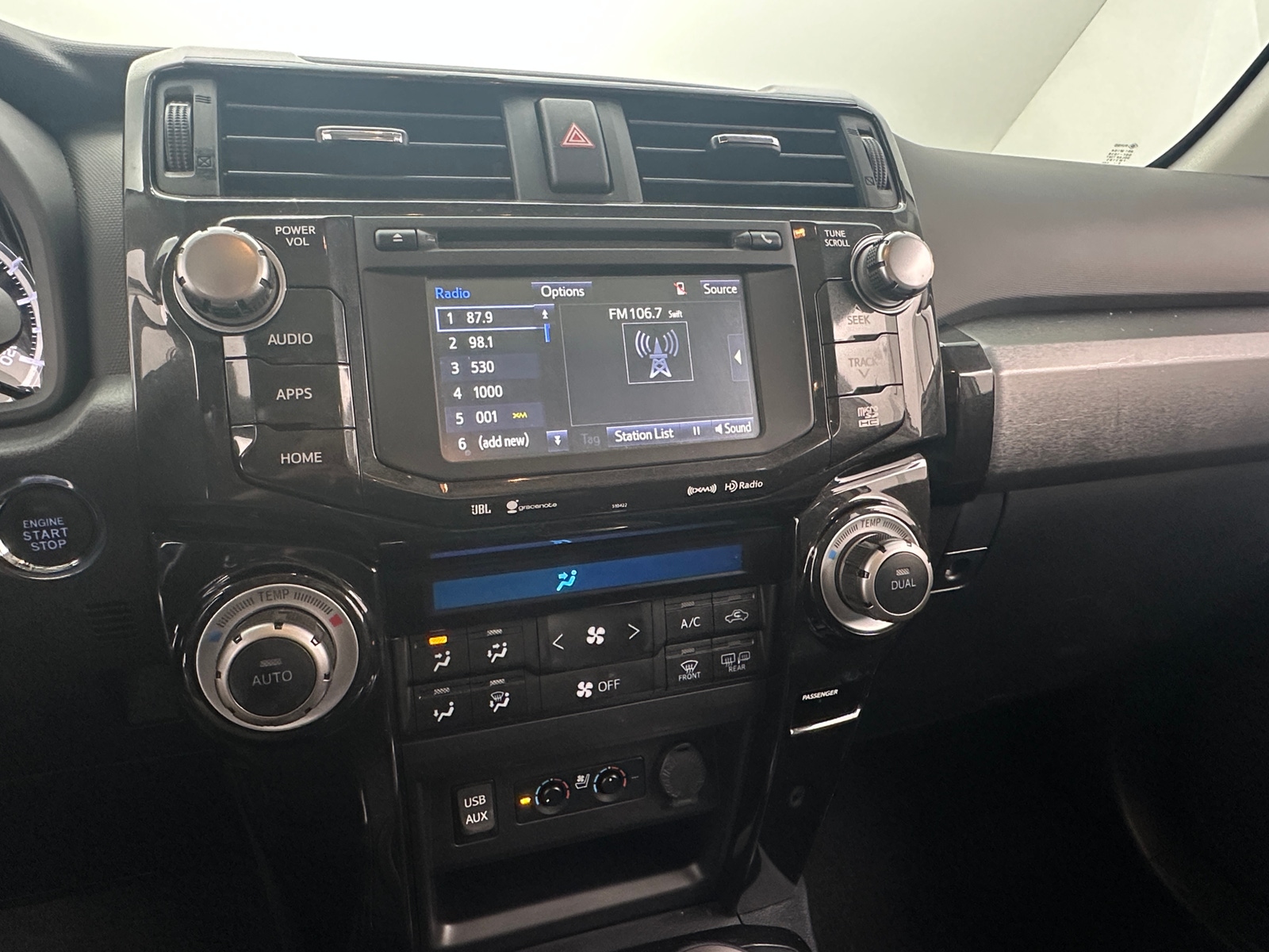 Thumbnail: 2019 Toyota 4Runner - 3