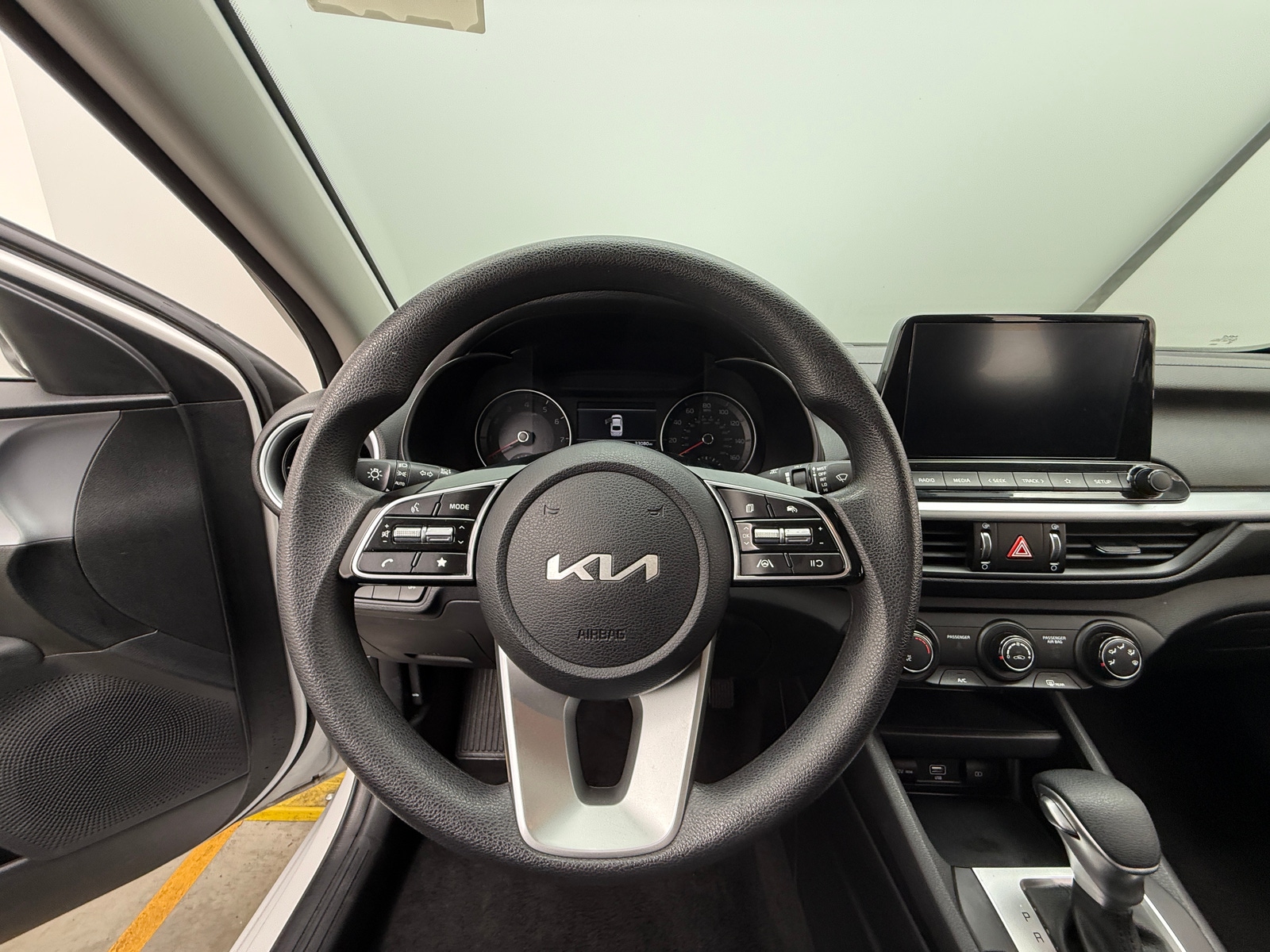 Thumbnail: 2024 Kia Forte - 5