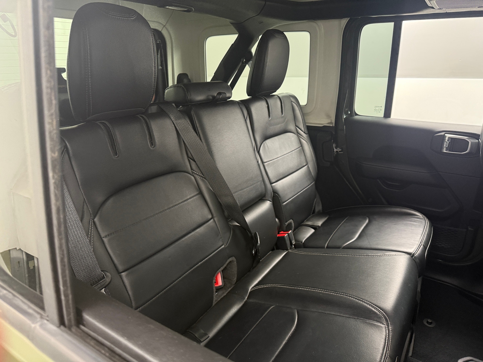 Thumbnail: 2022 Jeep Wrangler - 5