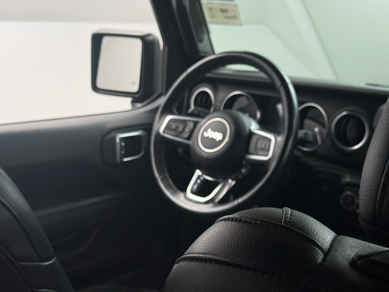 Thumbnail: 2022 Jeep Wrangler - 4