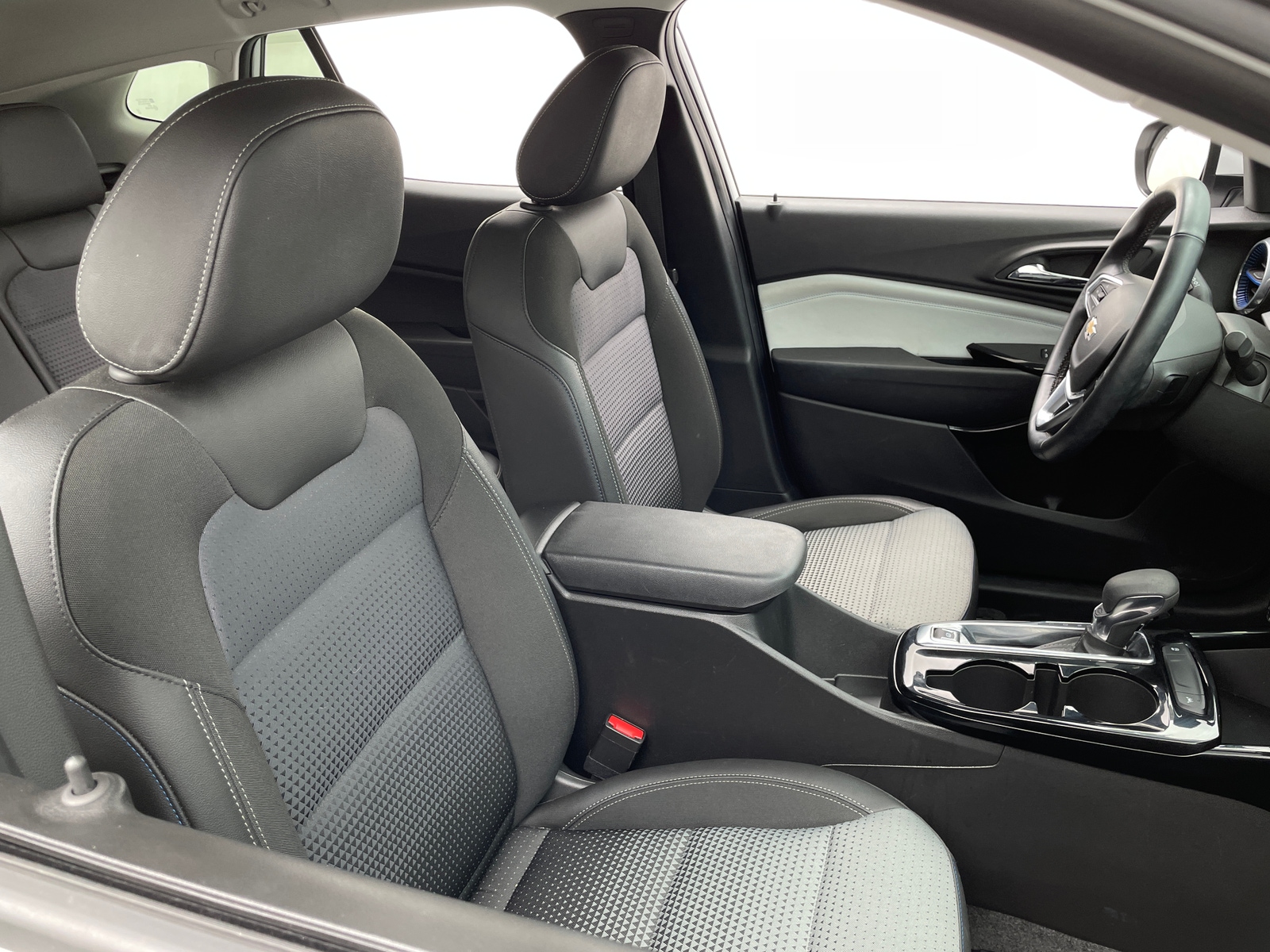 Thumbnail: 2024 Chevrolet Trax - 2