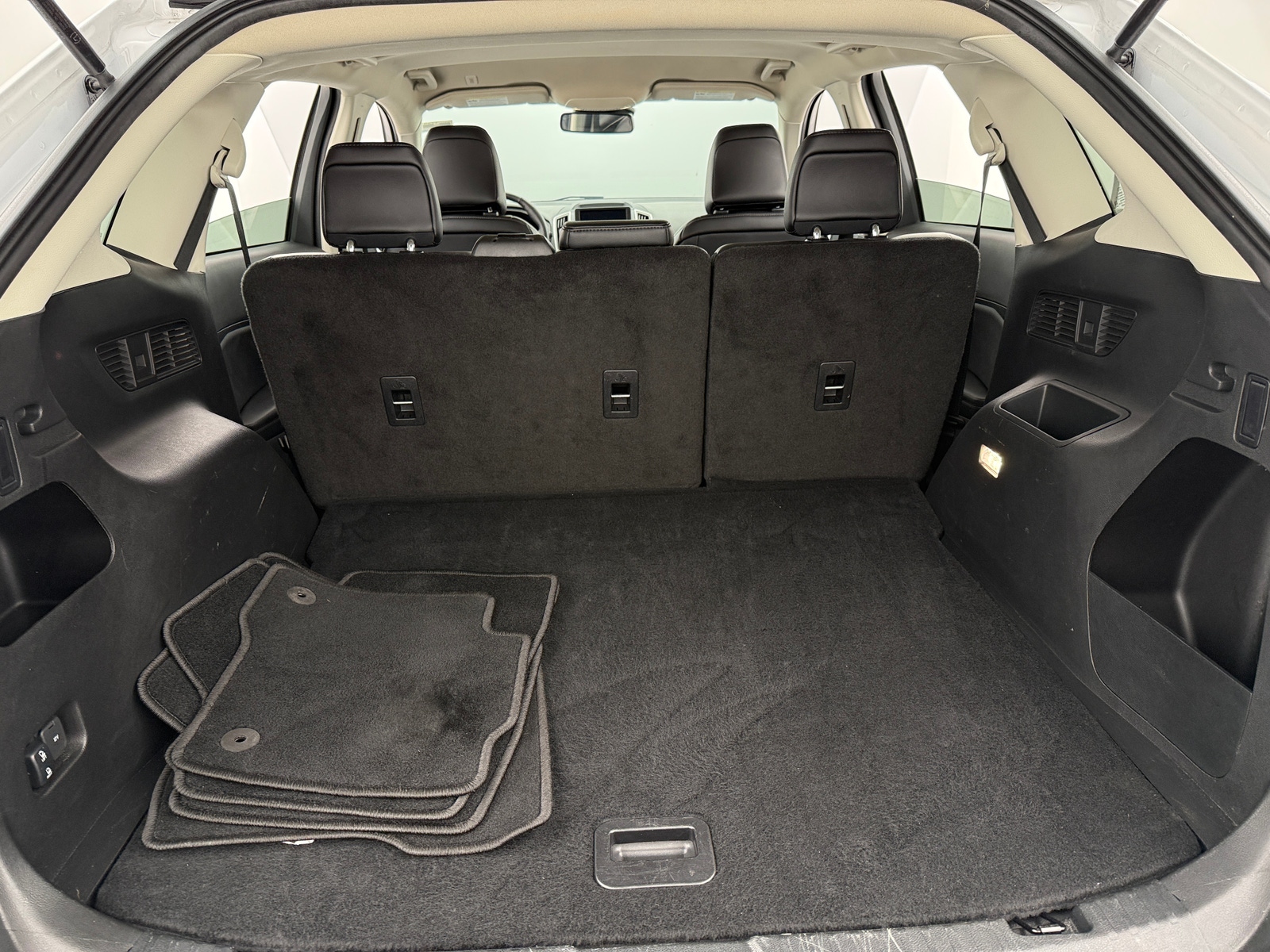 Thumbnail: 2024 Ford Edge - 6