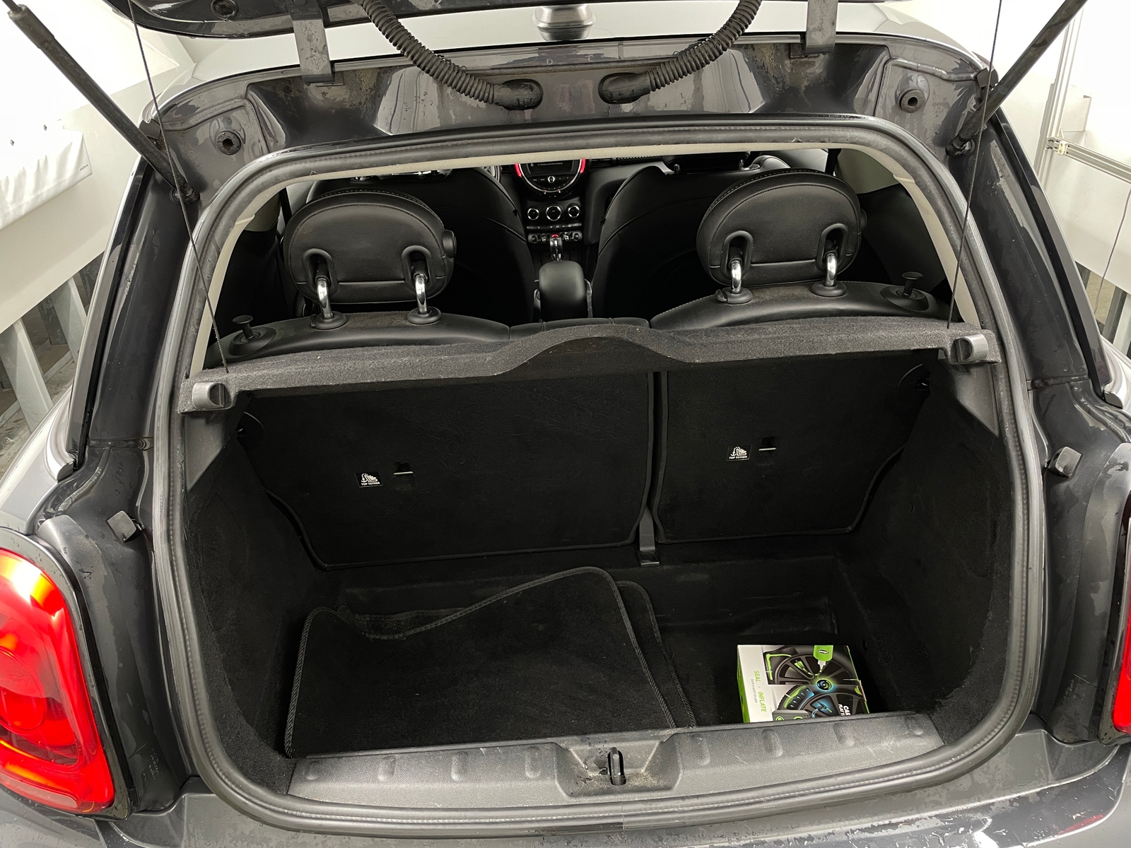 Thumbnail: 2015 MINI Cooper Hardtop - 6