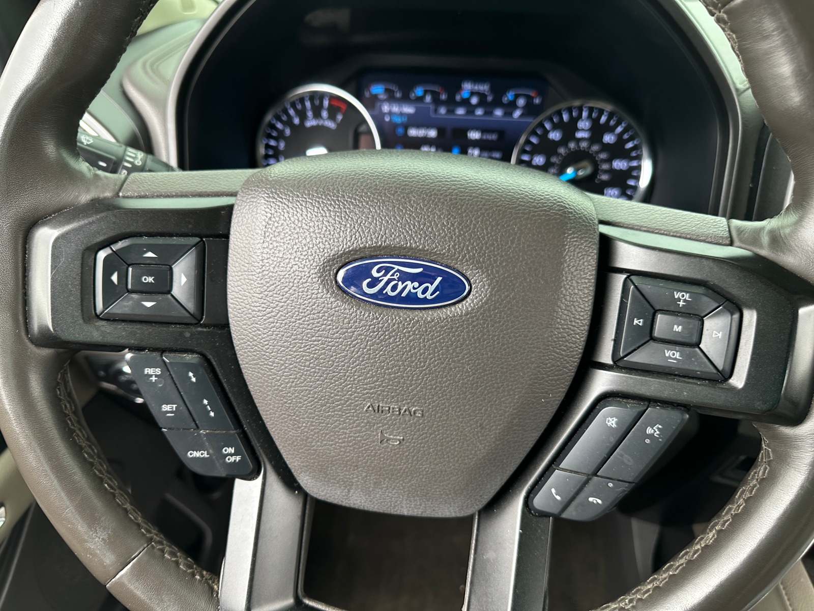 Thumbnail: 2019 Ford Expedition - 4