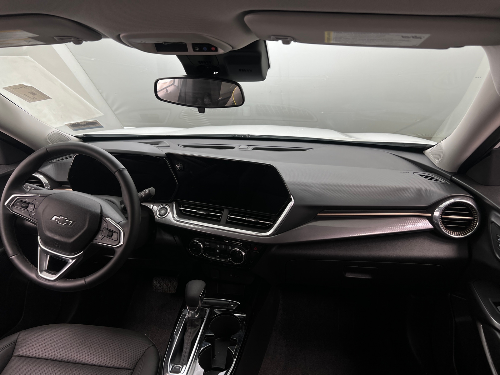 Thumbnail: 2024 Chevrolet Trax - 2