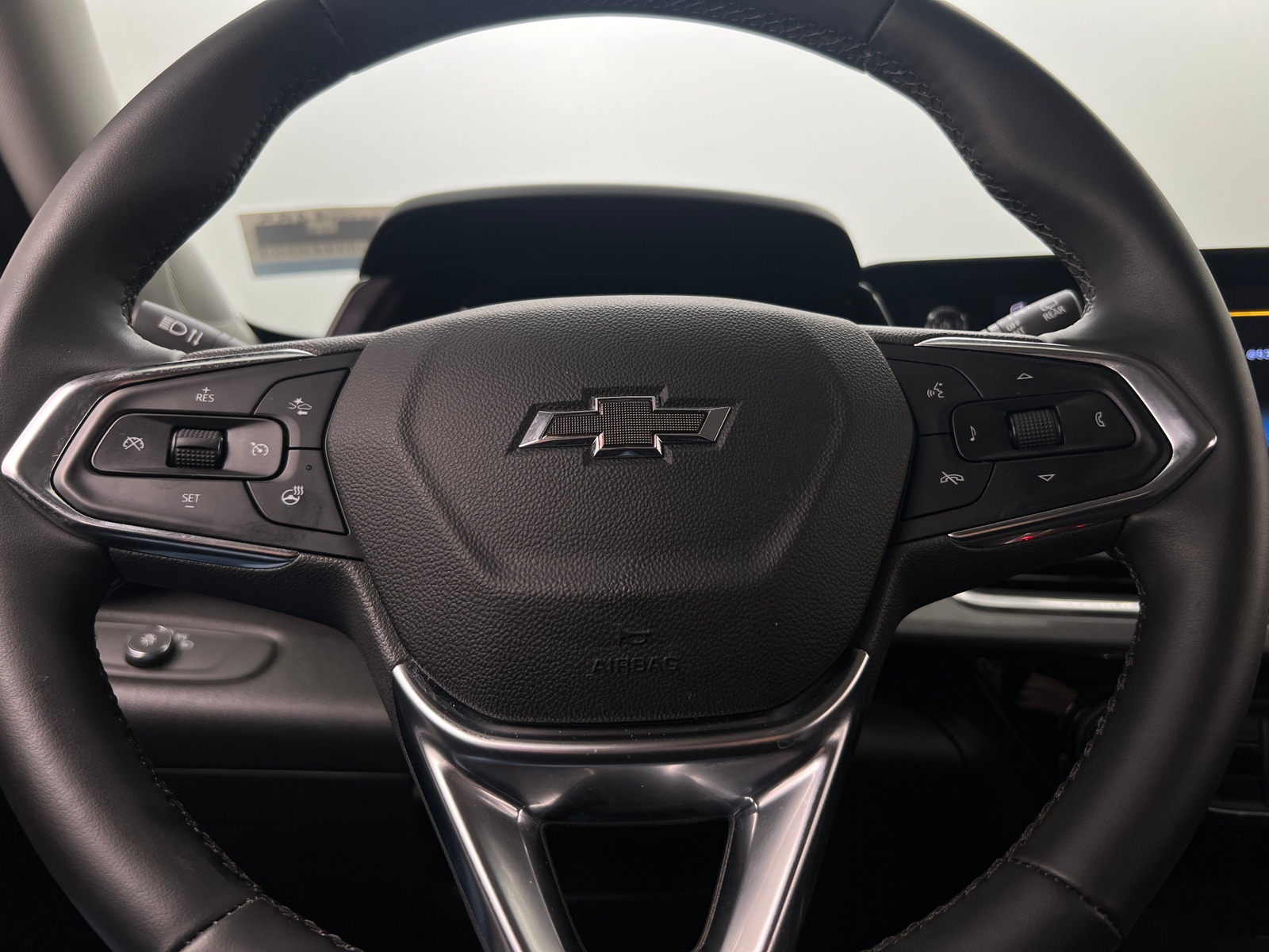 Thumbnail: 2024 Chevrolet Trax - 4