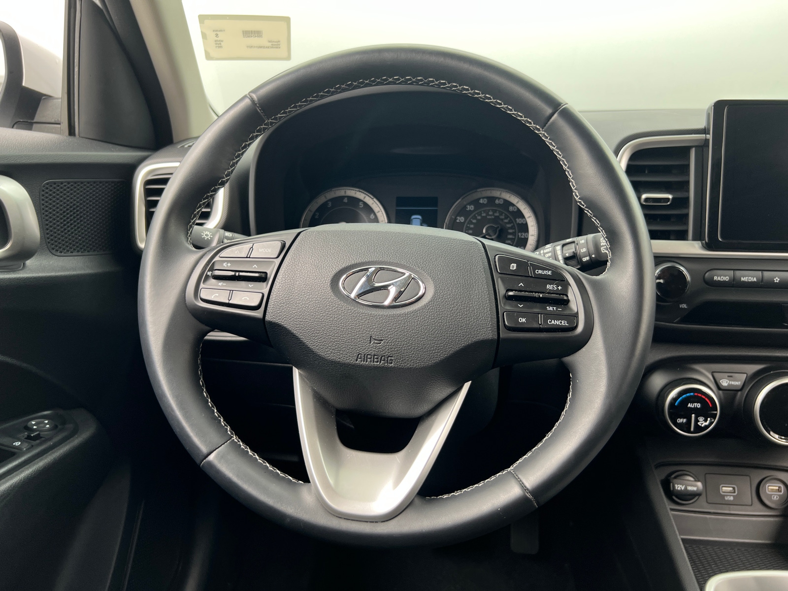 Thumbnail: 2021 Hyundai Venue - 5