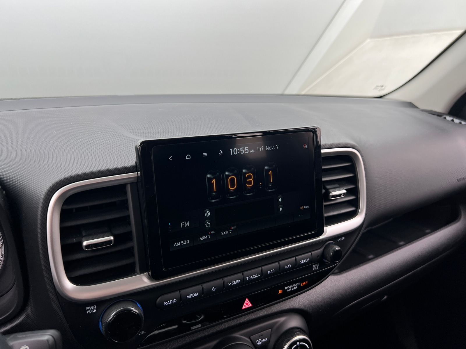 Thumbnail: 2021 Hyundai Venue - 4