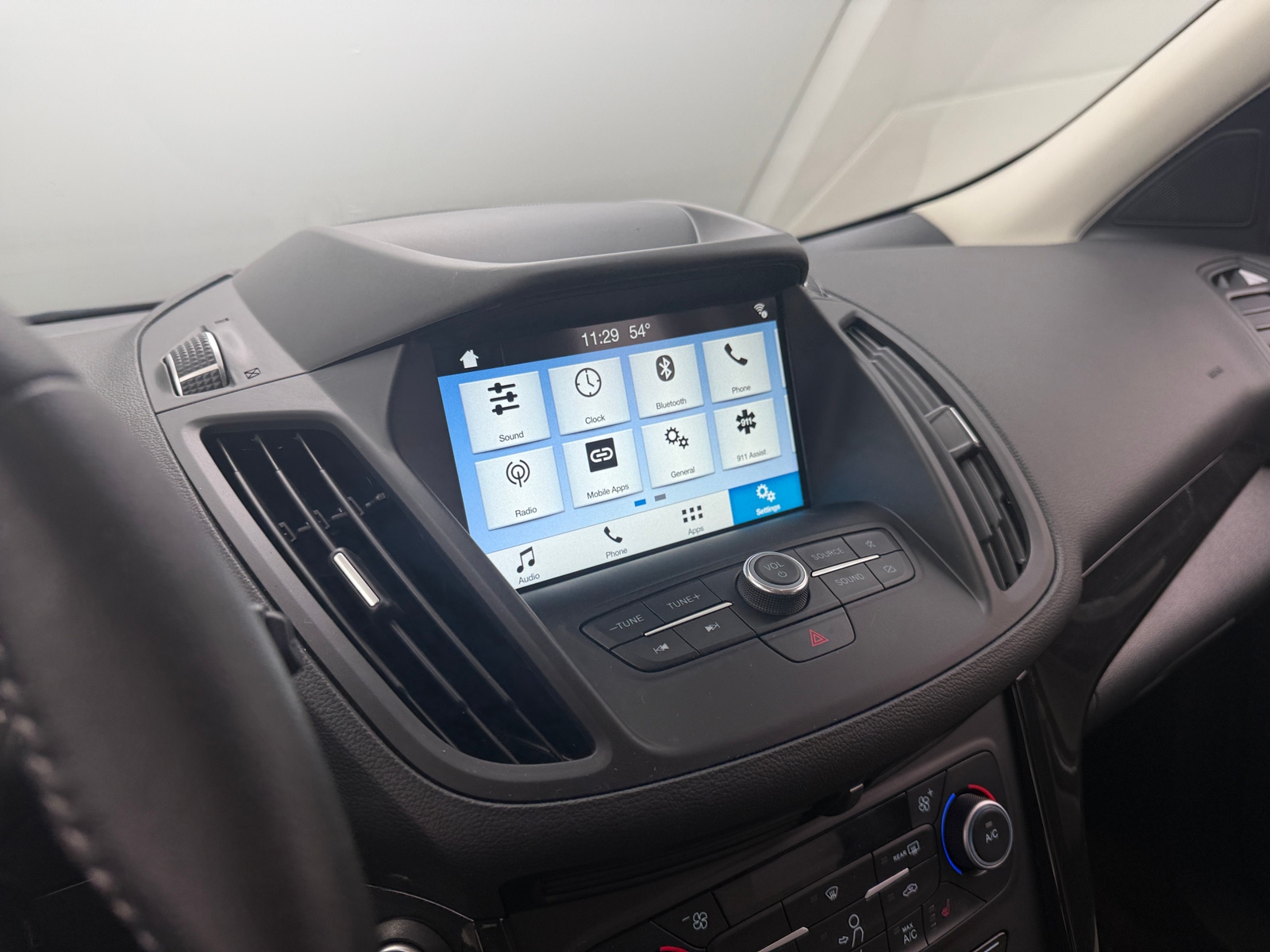 Thumbnail: 2019 Ford Escape - 3