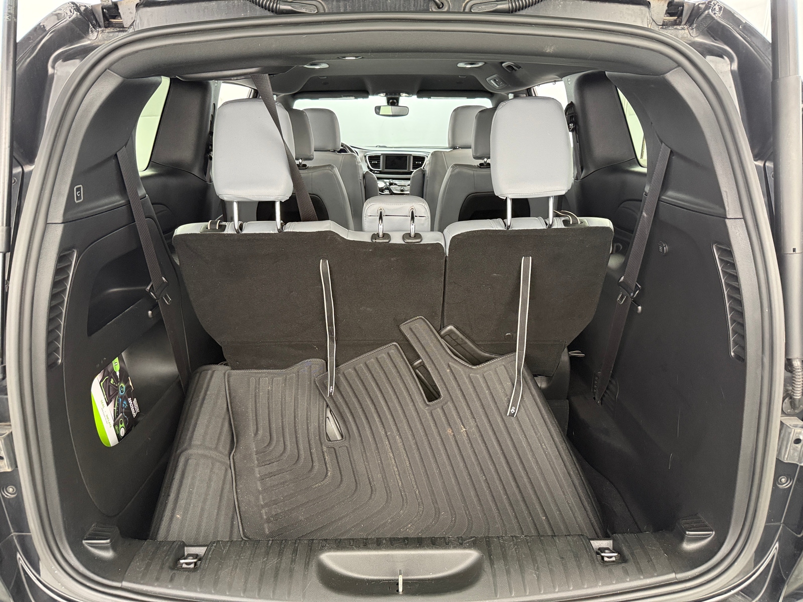 Thumbnail: 2020 Chrysler Pacifica - 6