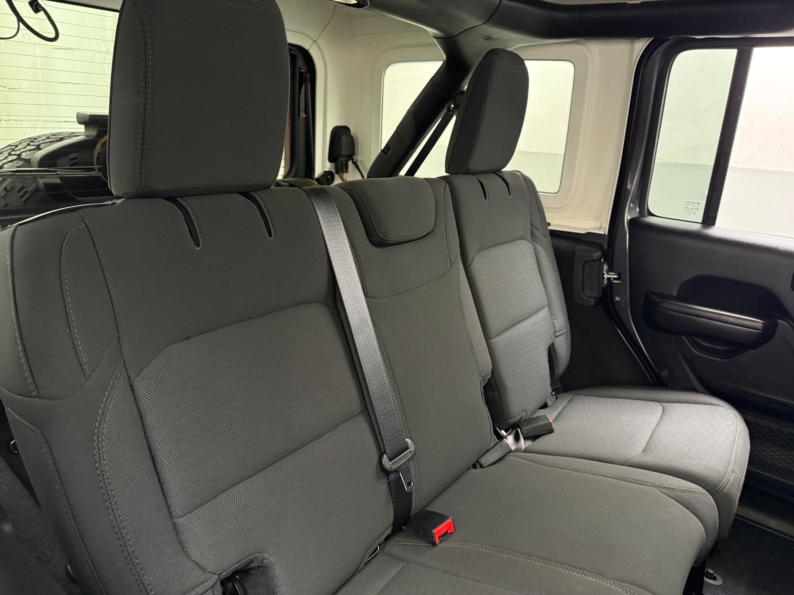 Thumbnail: 2019 Jeep Wrangler - 6