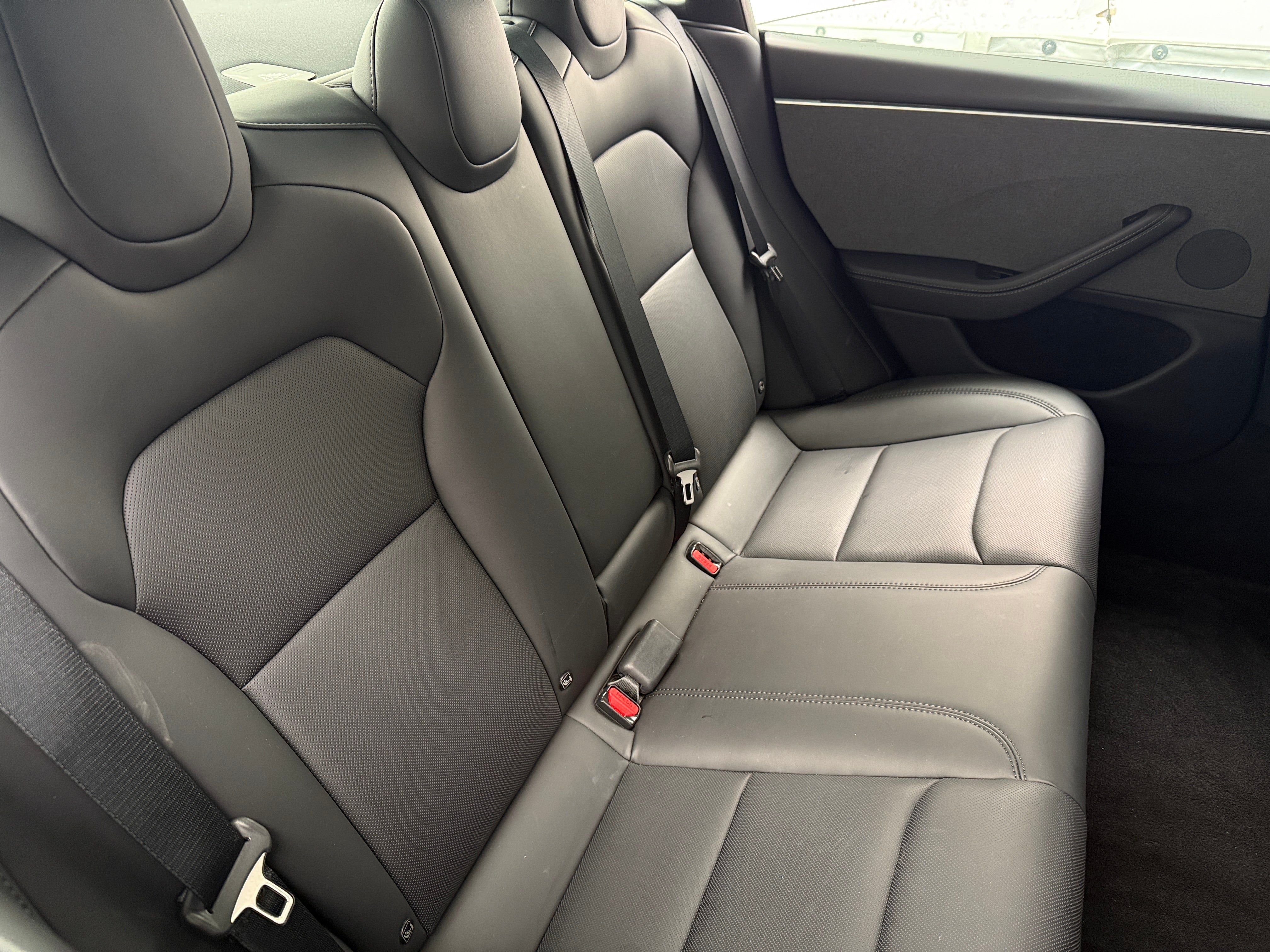 Used 2025 Tesla Model 3 Performance with VIN 5YJ3E1EA5SF905425 for sale in Oak Creek, WI