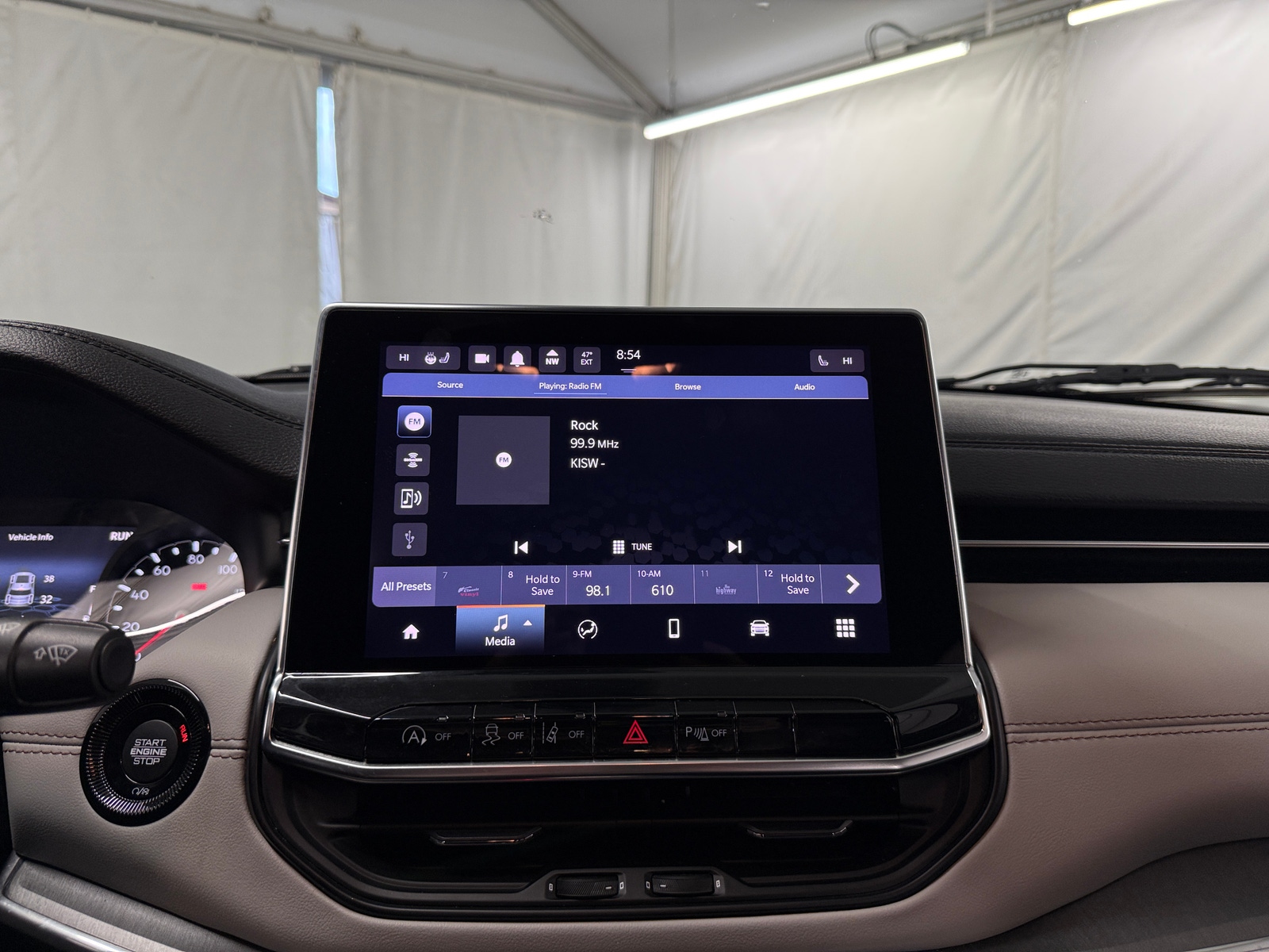 Thumbnail: 2022 Jeep Compass - 3