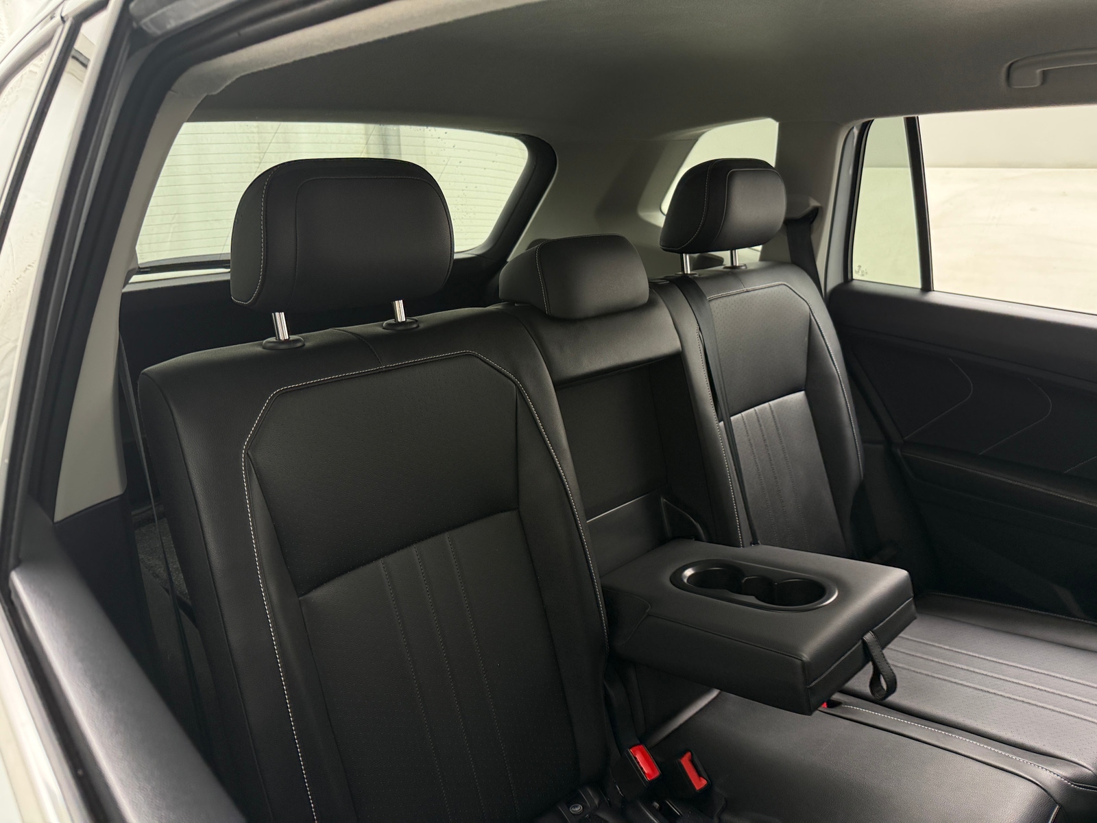 Thumbnail: 2024 Volkswagen Tiguan - 5