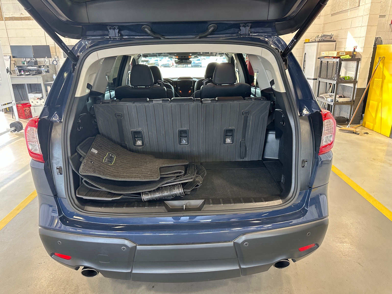 Thumbnail: 2023 Subaru Ascent - 6