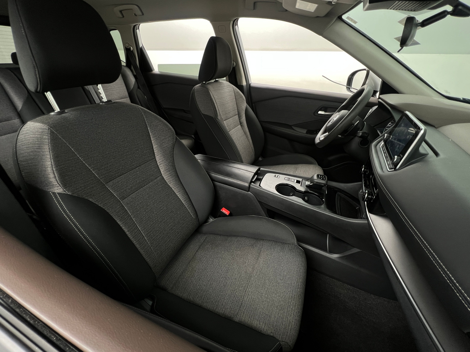 Thumbnail: 2023 Nissan Rogue - 2