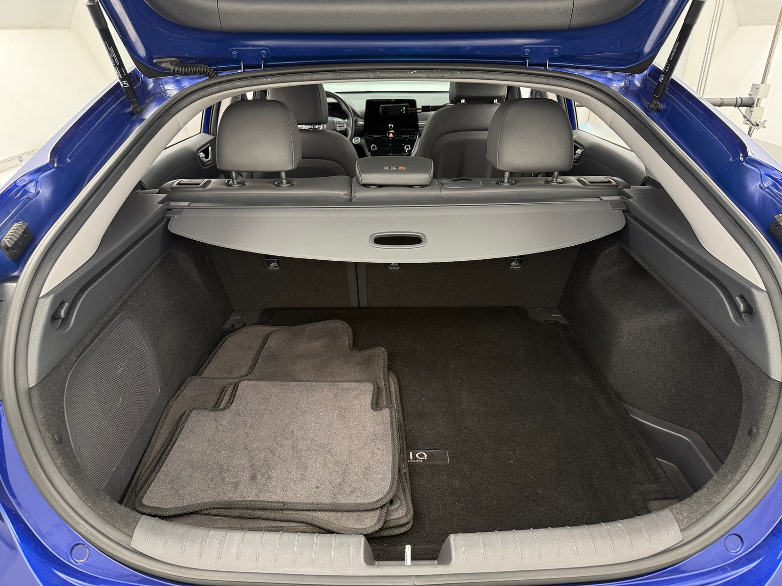 Thumbnail: 2021 Hyundai Ioniq - 6