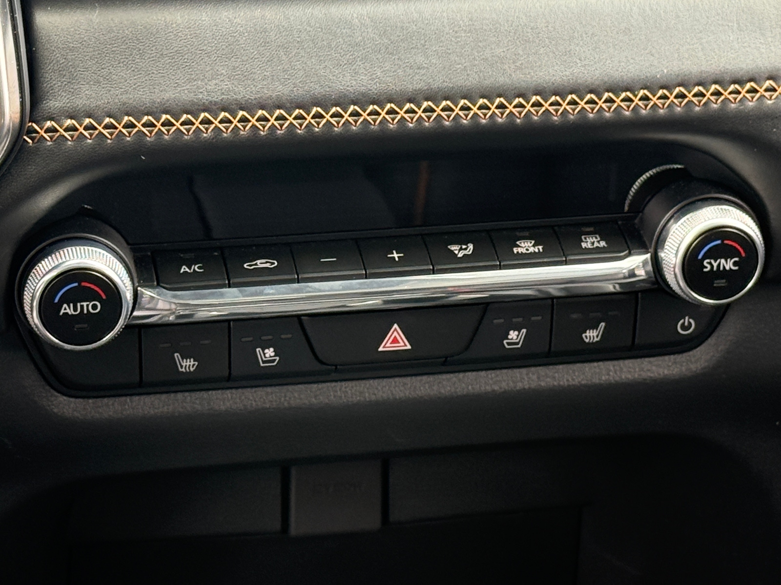 Thumbnail: 2025 Mazda CX-50 - 3