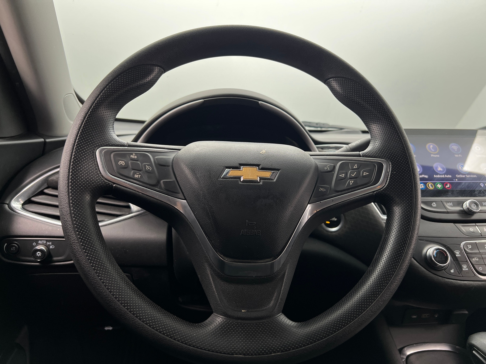 Thumbnail: 2022 Chevrolet Malibu - 5