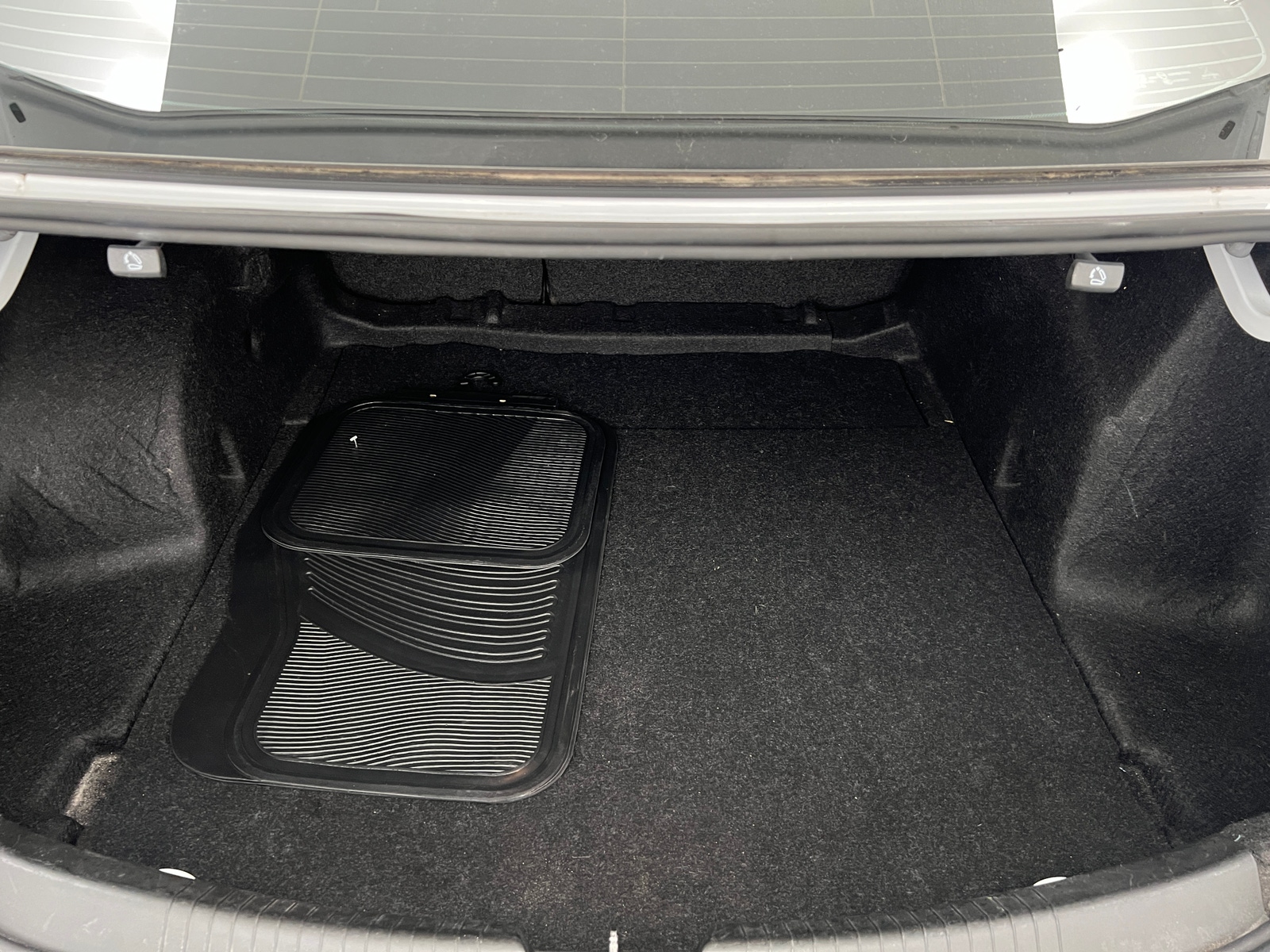 Thumbnail: 2022 Chevrolet Malibu - 7