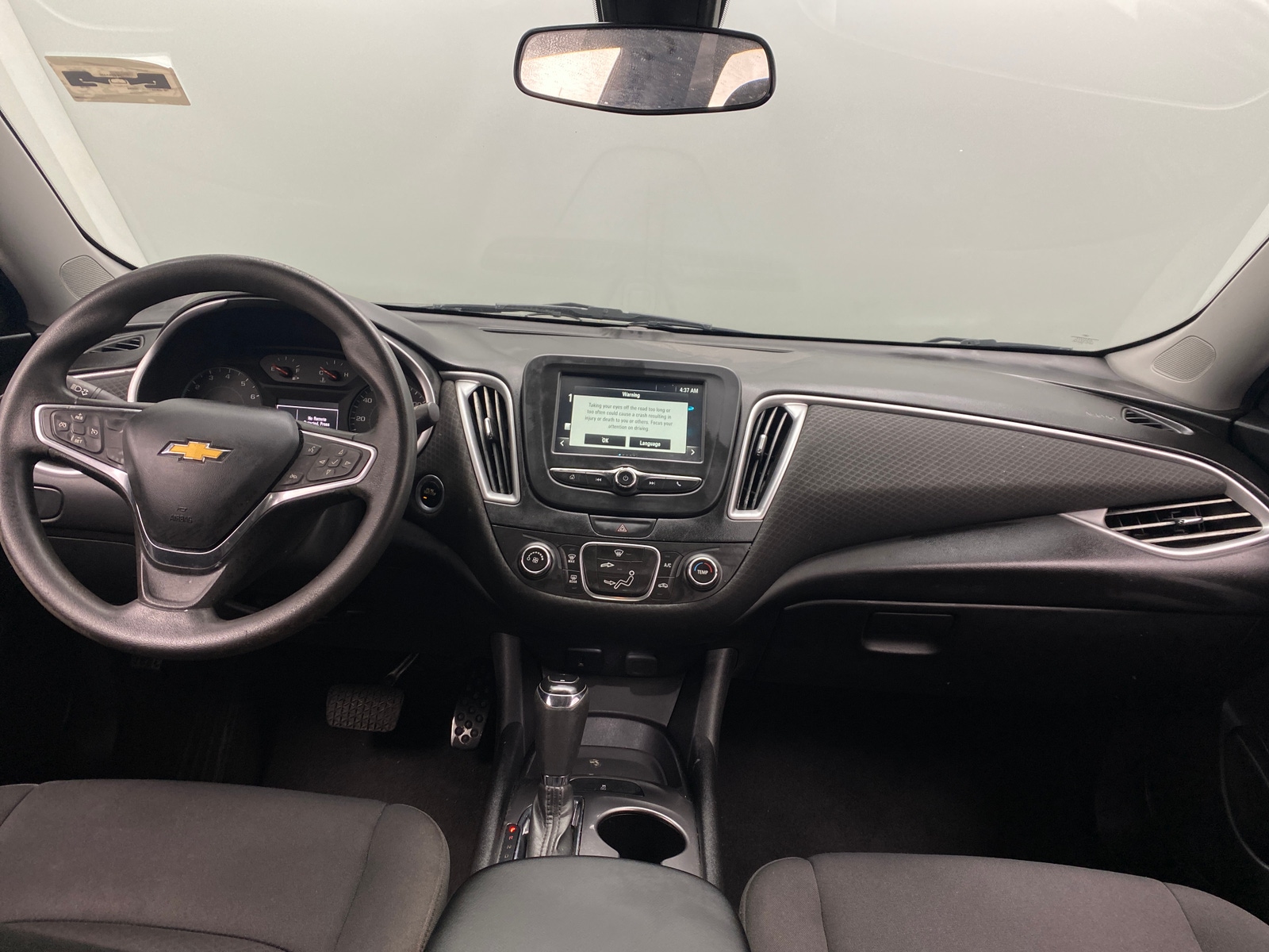 Thumbnail: 2018 Chevrolet Malibu - 3