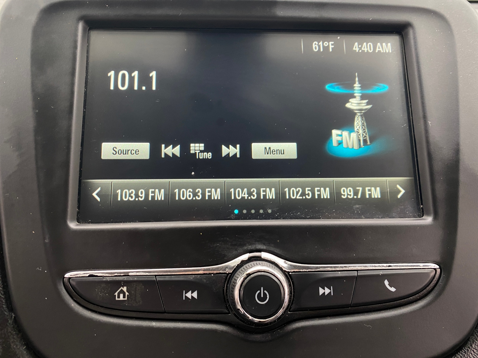 Thumbnail: 2018 Chevrolet Malibu - 4