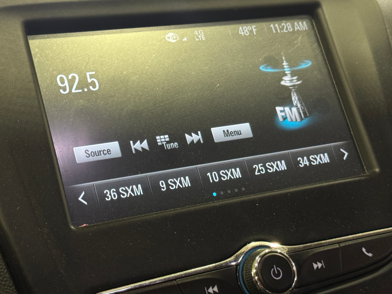 Thumbnail: 2018 Chevrolet Equinox - 4