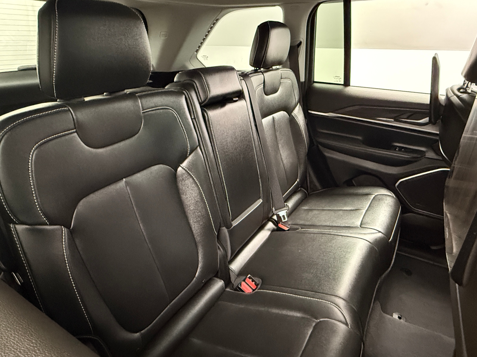 Thumbnail: 2023 Jeep Grand Cherokee - 5