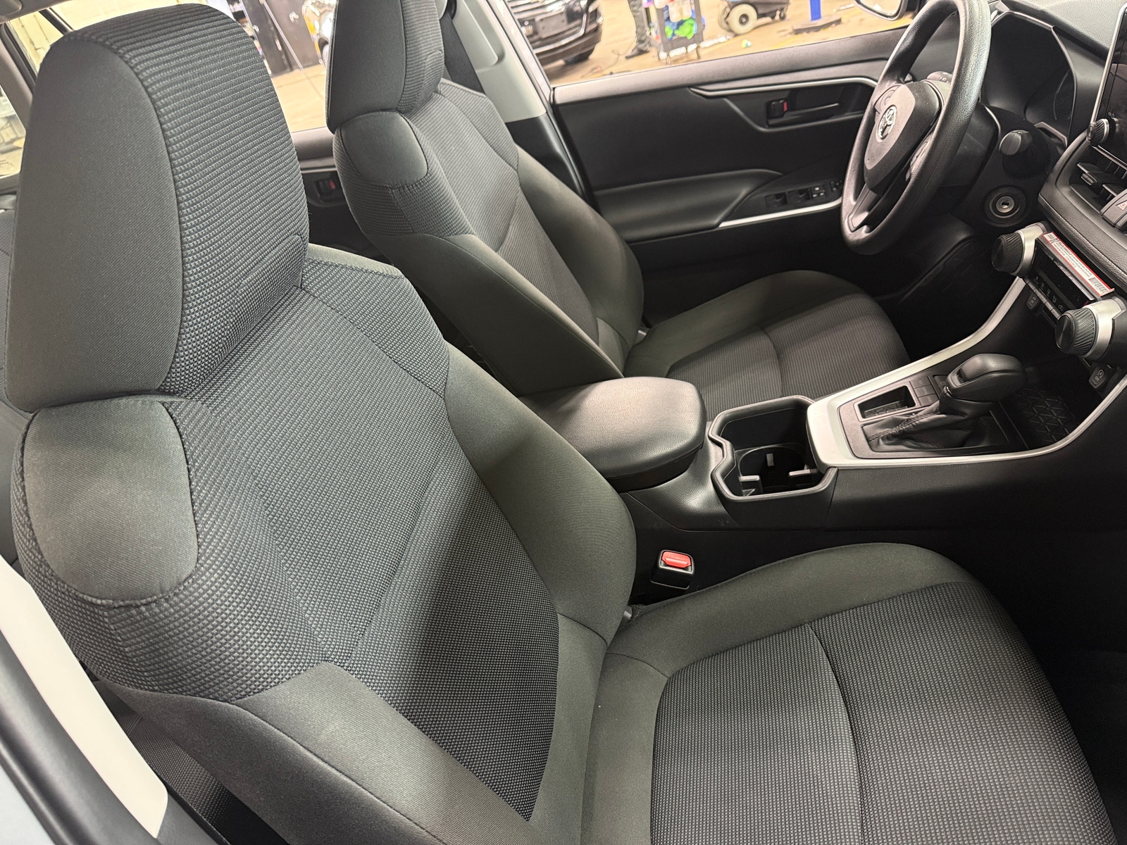 Thumbnail: 2025 Toyota RAV4 - 2